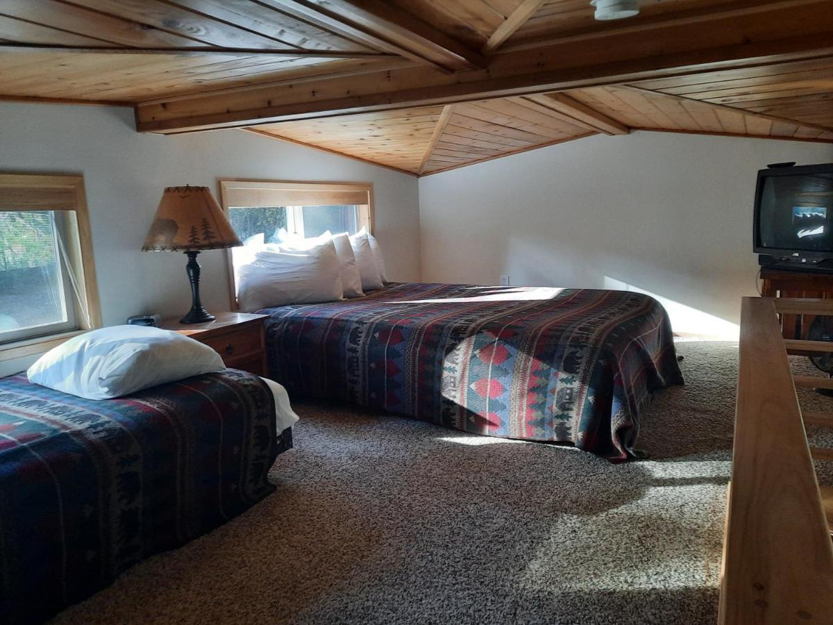 Willamette Pass Inn & Chalets Odell Lake المظهر الخارجي الصورة