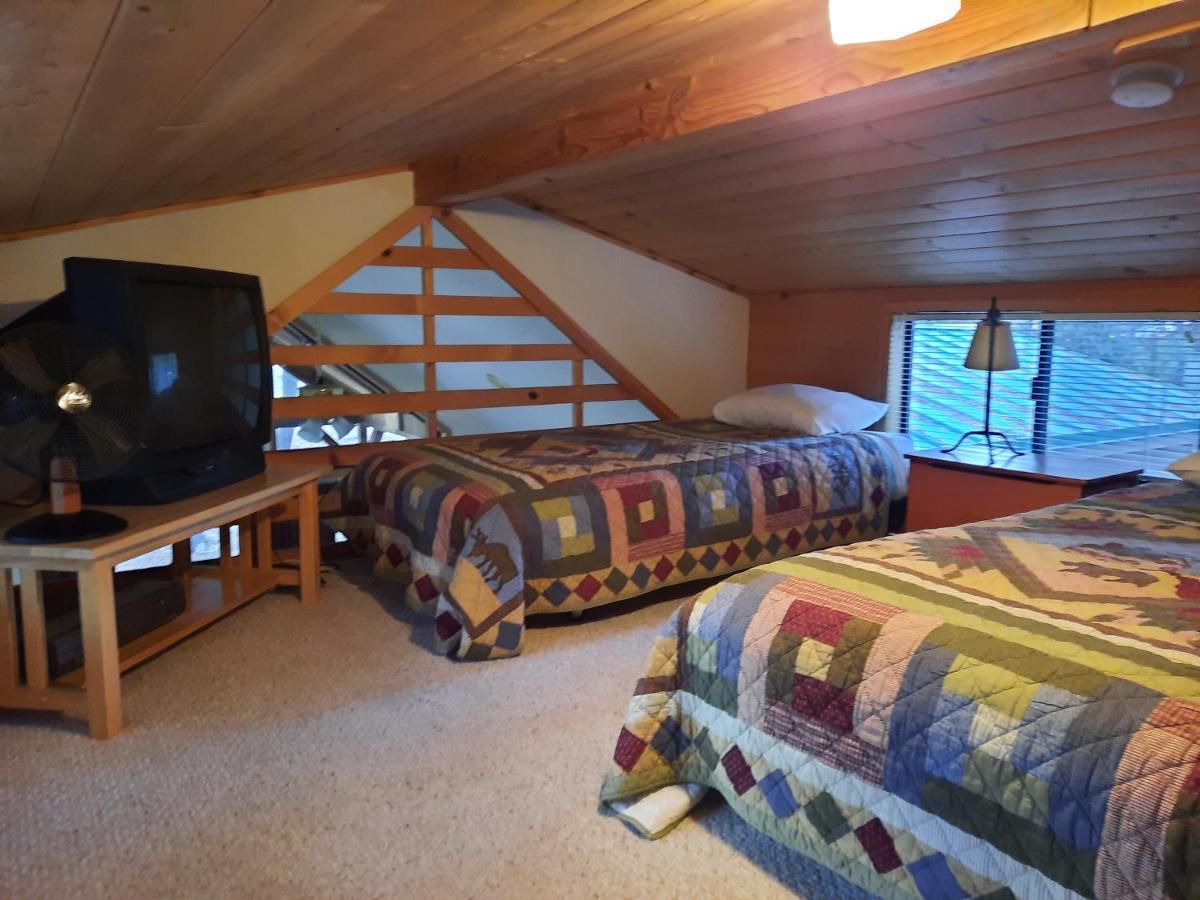 Willamette Pass Inn & Chalets Odell Lake المظهر الخارجي الصورة