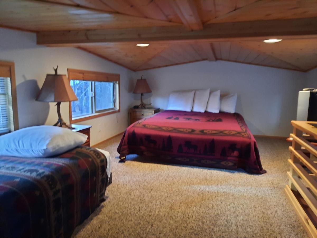 Willamette Pass Inn & Chalets Odell Lake المظهر الخارجي الصورة